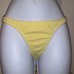 KAIKINI woman’s low rise bikini bottoms size medium